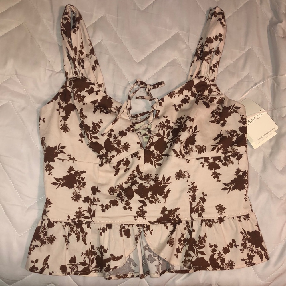 New, beige color with brown flowers (plants) never been worn, meraki brand